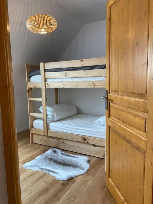 Charmant T4 Duplex Vue Montagne 卢登维耶尔 外观 照片