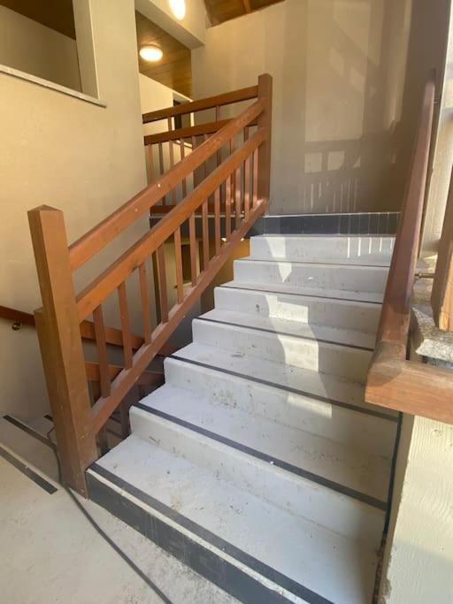 Charmant T4 Duplex Vue Montagne 卢登维耶尔 外观 照片