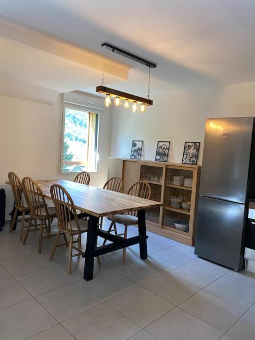 Charmant T4 Duplex Vue Montagne 卢登维耶尔 外观 照片