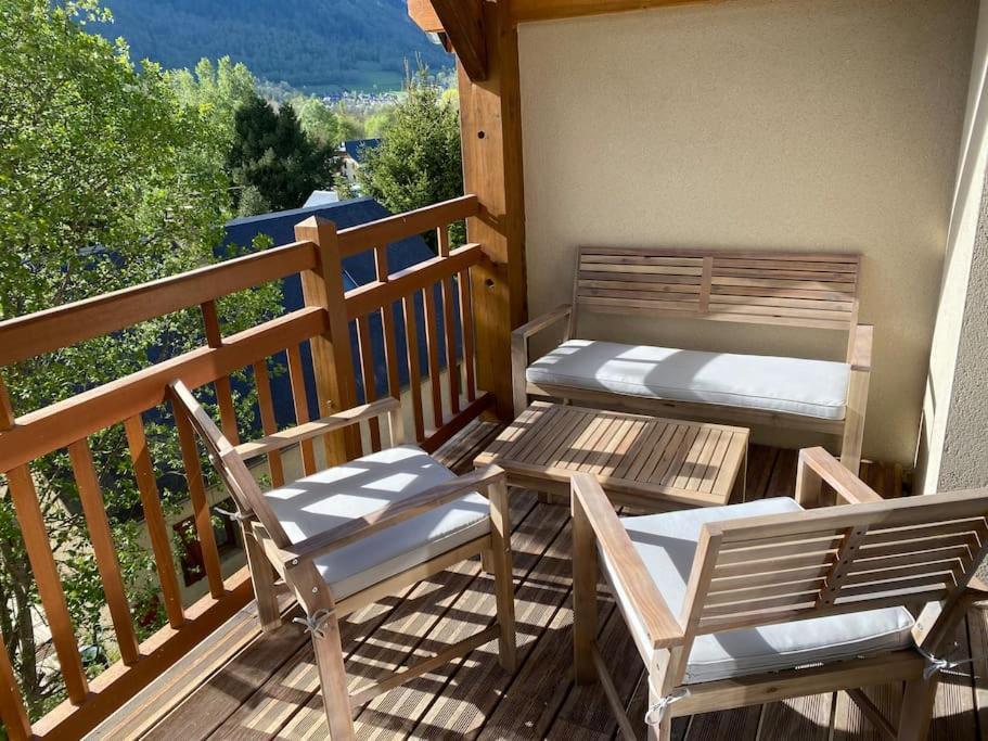 Charmant T4 Duplex Vue Montagne 卢登维耶尔 外观 照片