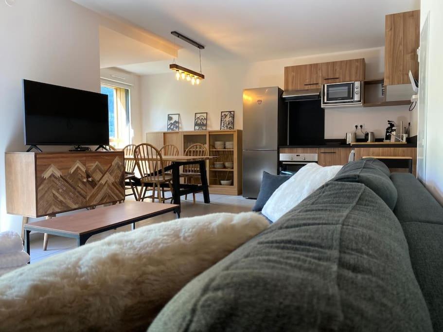Charmant T4 Duplex Vue Montagne 卢登维耶尔 外观 照片